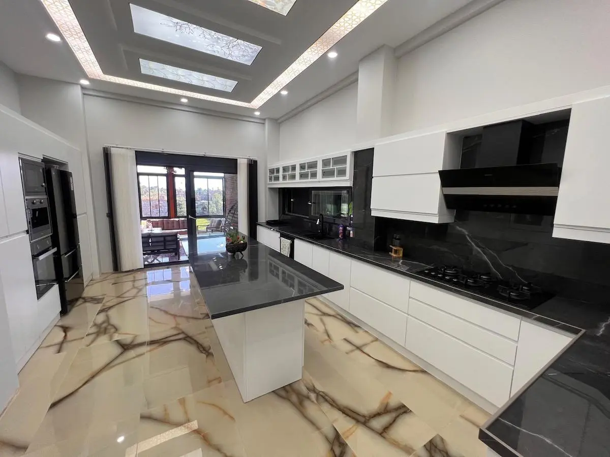 Modern kitchen